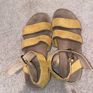 Yellow Sandles
